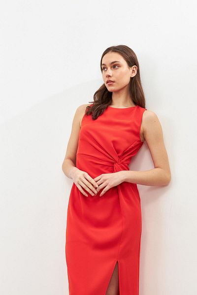Setre Rochie midi cu detaliu roșu deschis