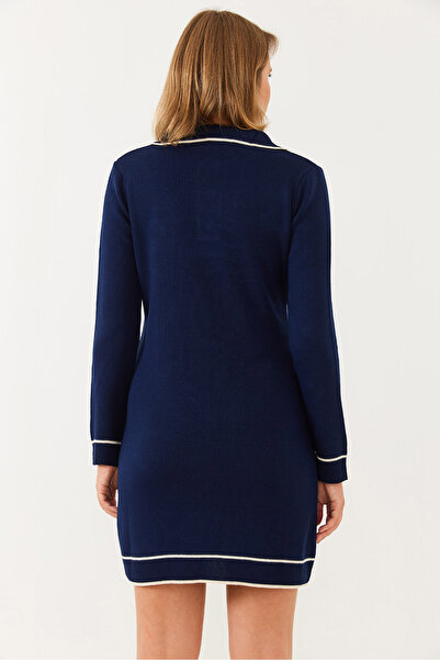 Bianco Lucci Μίνι πλεκτό φόρεμα με μακρυμάνικο γιακά γυναικείο πουκάμισο και λεπτομέρεια τσέπης 20246230