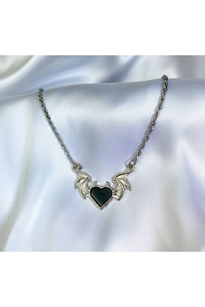 Herşey Nota قلادة على شكل قلب الشيطان المجنح والقرون باللون الأسود