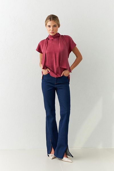 Setre Comfortable Cut Burgundy Blouse - Neck and Sleeve Detail