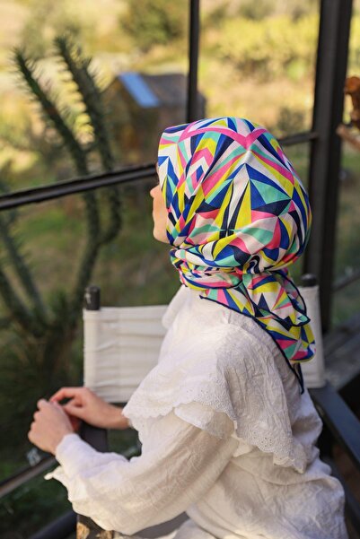 İpekhan М'яка шарф з візерунком у вигляді зелених призматичних фігур - 1163-12