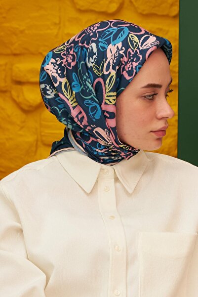 İpekhan Μοντέλο παστέλ σκούρο μπλε βαμβακερό κασκόλ βισκόζης