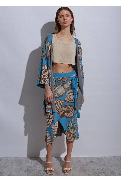 Knitss Kimono de tricotaj cu modele de scoici