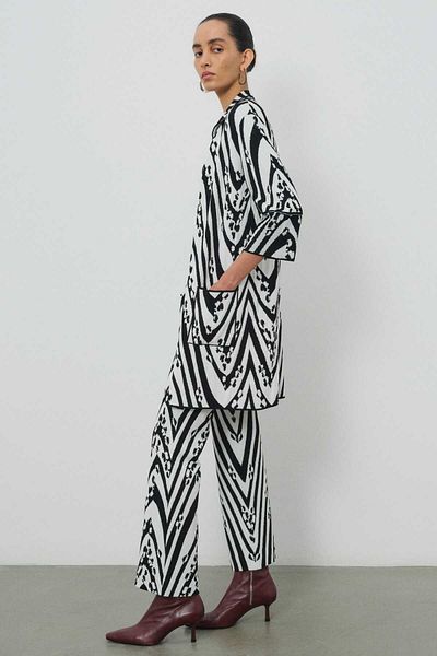 Mısırlı Cardigan de damă alb-negru cu model