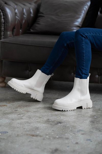 sovrana Rubber Detailed Thick Soled Boots Beige