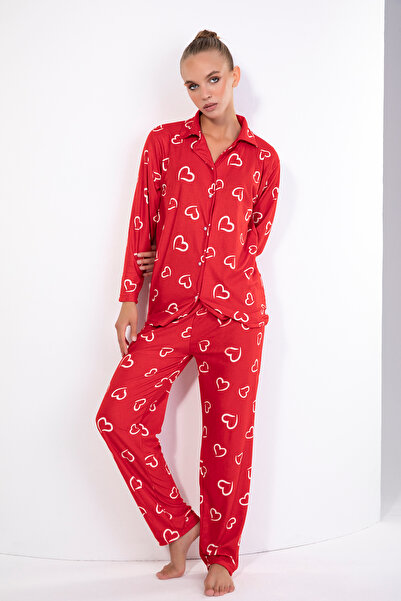 Genel Markalar Kırmızı Kalp Desenli Süet Önden Düğmeli Gömlek Yaka Pijama Takımı