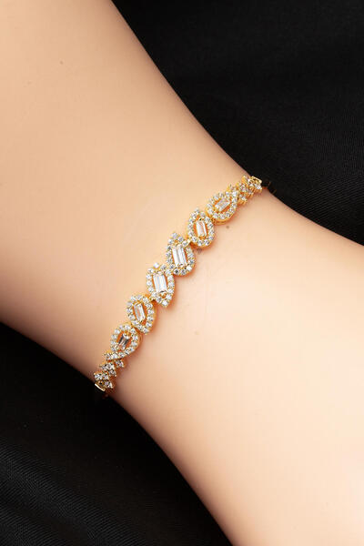 Bilezikci Damla Baget Taşlı Altın Takı Seti