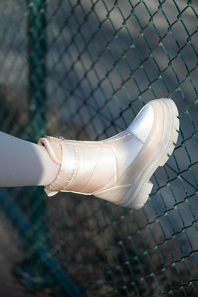 sovrana Beige Snow Boots