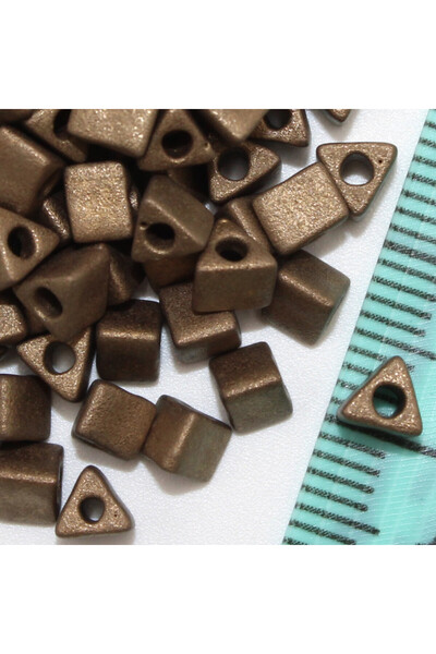 Miyuki Trokut od perli 5-00 Br: 6