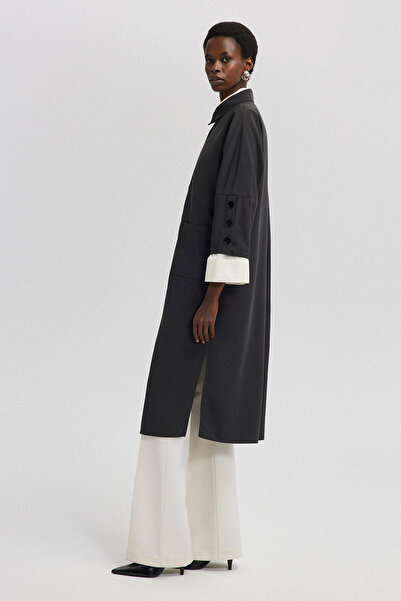 Touché Privé SZCZEGÓŁOWY trencz z japońskimi rękawami i guzikami