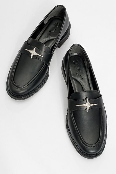 LuviShoes Черни дамски обувки мокасини с кожена катарама Andred