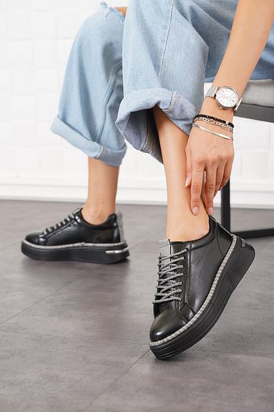 Moda Pie Black Patent Leather - Women's Sports Shoes with Pofre Sole and Glitter