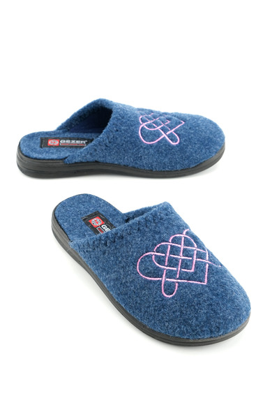 GEZER Women's Winter Felt Embroidered Heart Design Home Garden Slippers