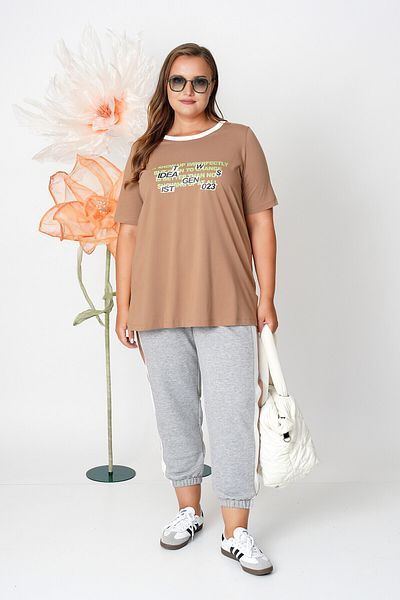 Büyük Moda Комплект от тениска и спортни панталони с щампа