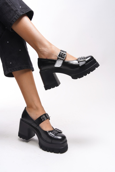 Riccon Dámský mokasín Lirwenia s dvojitou přezkou na podpatku 00121001 Černá lakovaná kůže