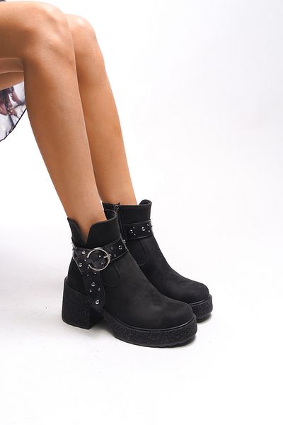 Riccon Kriendes Damen-Stiefel mit Absatz aus schwarzem Lackleder - 00122278