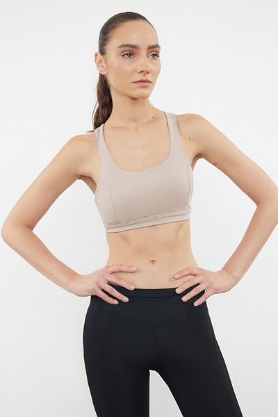 Trendyol Collection Sport-BH mit Steinstütze und Kreuzseilriemen – TWOAW23SS00000