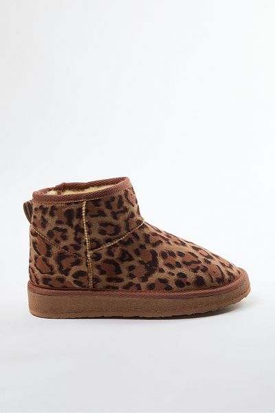 TRENDYOL SHOES Leopardenmuster Schafsfell Flatform Heeled Round Toe Damenstiefel - TAKAW25BO00029