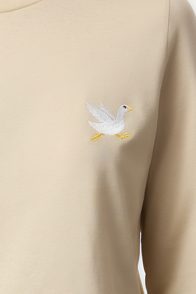 Trendyol Collection Bézs hímzett hosszú ujjú 100% pamut alap póló - TWOAW21TS0098