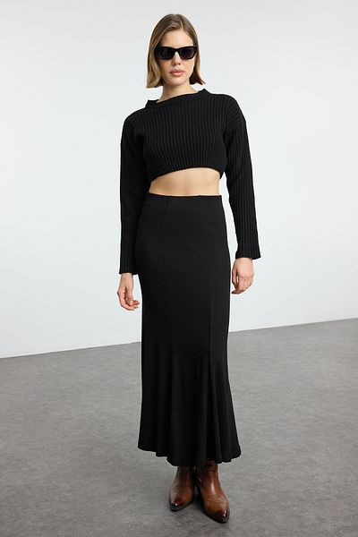 Trendyol Collection Schwarzer, schlichter, detaillierter, flexibler Maxi-Fischrock TWOSS24ET00089