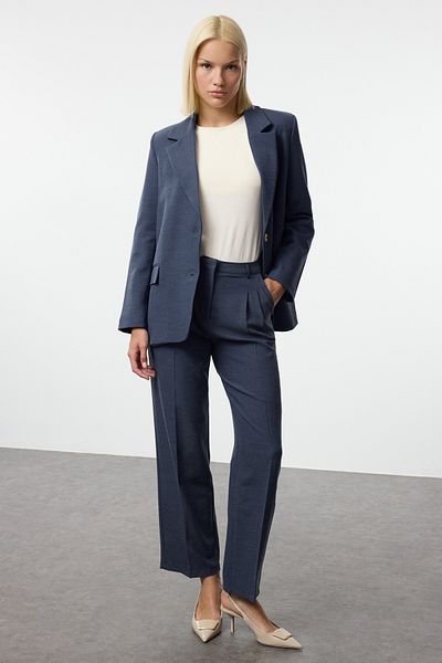 Trendyol Collection Námořnická modř Limitovaná edice - Šedé plisované kalhoty rovného střihu Twoaw23Pl00401
