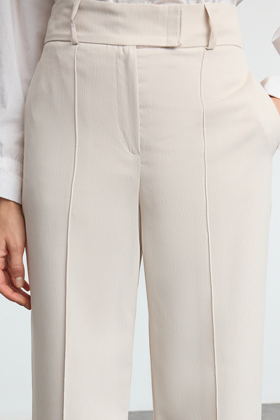 Trendyol Collection Magas derekú, széles szárú bézs szőtt nadrág - TWOAW25PL00084