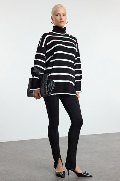 Trendyol Collection Pulover de tricotaj cu dungi negre cu potrivire largă - înaltă TWOAW25KZ00378