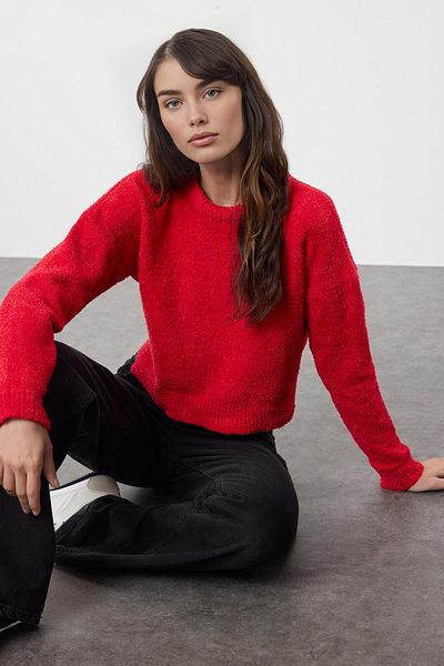 Trendyol Collection Besonderer roter Strickpullover - Garn TWOAW25KZ00137