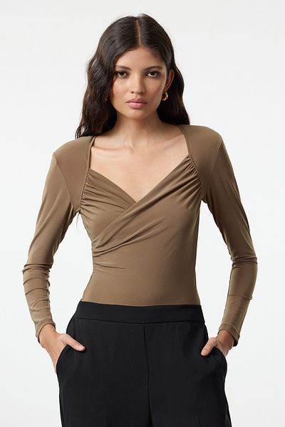 Trendyol Collection Еластично подплатено светлокафяво боди - Twoaw22Bd0156