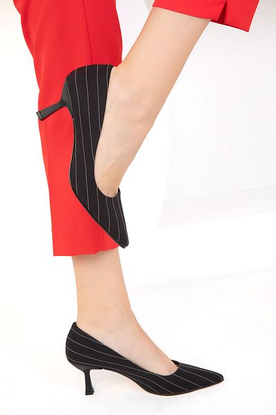 SOHO Women's Black Classic Heeled Shoes - 19663