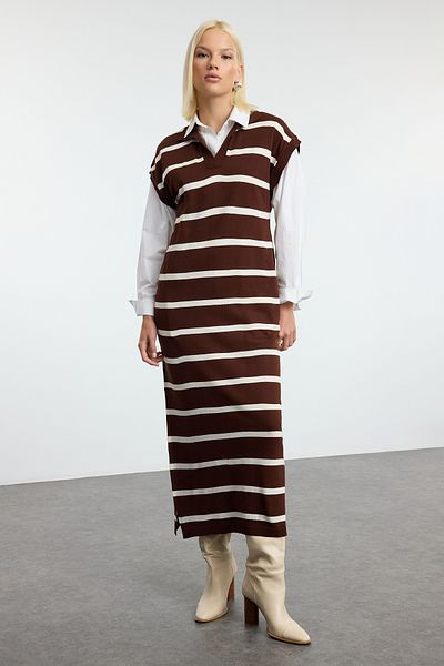 Trendyol Modest Μακριά καφέ ριγέ πλεκτά πουλόβερ - TCTAW25UV00017