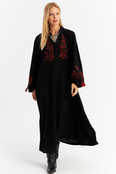 Cool & Sexy فستان نسائي طويل مطرز باللون الأسود - ALO2 بتفاصيل دولاب الموازنة