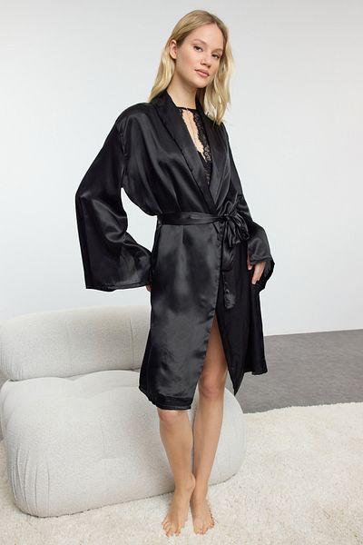 Trendyol Collection Σατέν υφαντό φόρεμα - Μαύρο, Λεπτομέρεια με σχισμή μανίκι THMAW25SB00010