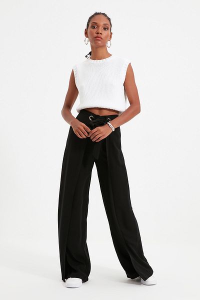 Trendyol Collection Black Eyelet Detailed Woven Trousers TWOSS21PL0634