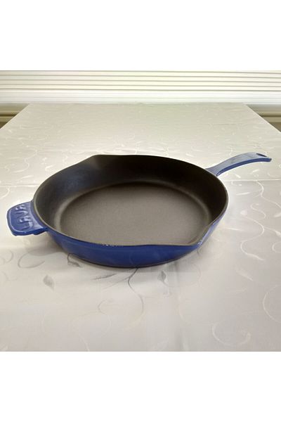 Lava Cast Iron Frying Pan 28 Cm Metal Handle Blue