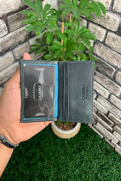 GUARD Black Leather Antique Card Holder