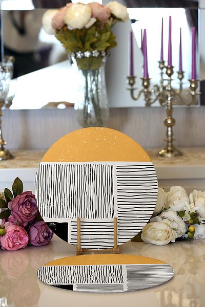 Realhomes 2-Piece Abstract Style Digital Printed Decorative Round Plate & Placemat with Onedraw Drawing