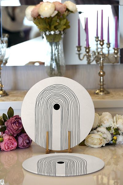 Realhomes 2-Piece Abstract Style Digital Printed with Onedraw Drawing Modern Round Charger & Placemat