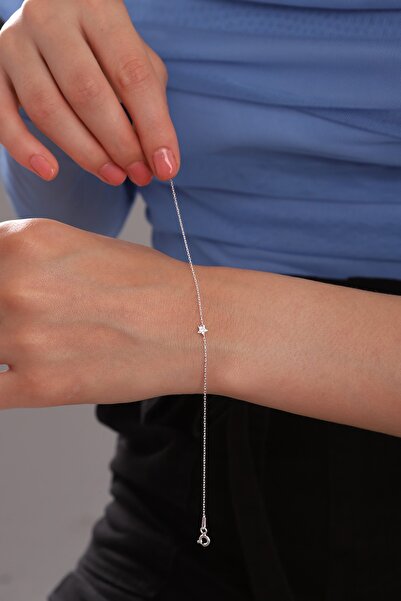 Bilsen Store Kadın 925 Ayar Gümüş Zincirli Mini Yıldız Bileklik