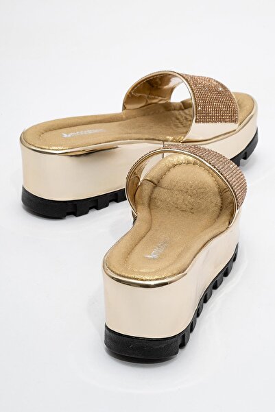 Ccway Γυναικείες παντόφλες Stone Detailed Wedge Heel - GOLD GOLD