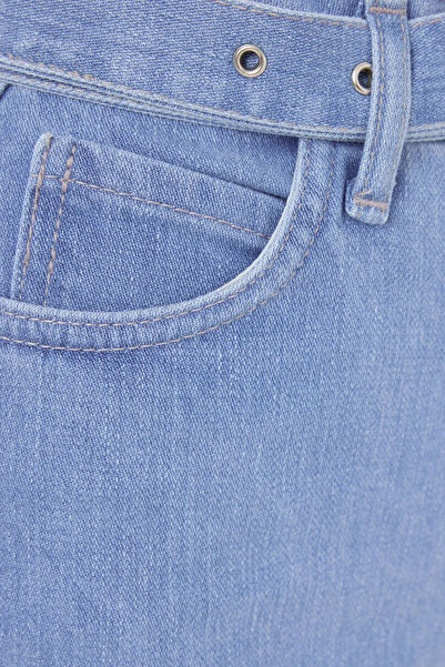 Hiccup Dikişsiz Kenarlı Yüksek Bel Mini Kot Şort