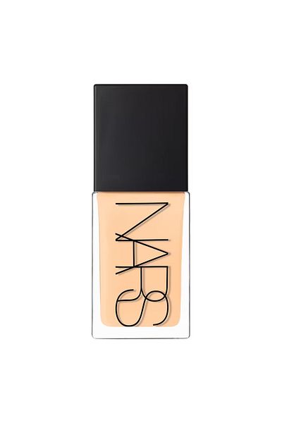 Nars Vienna Passion - 3206 Model Skin Blemishes and Imperfections Concealing, Moisturizing Foundation-30 ml