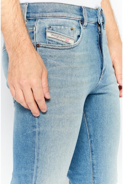 Diesel Men 2019 D Strukt Slim Fit Washed Stretchable Jeans, Blue