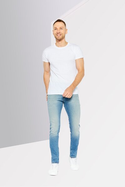 Diesel Men 2019 D Strukt Slim Fit Washed Stretchable Jeans, Blue