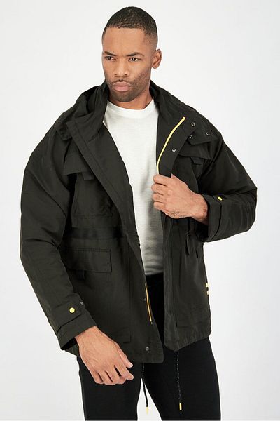 Puma Men Sportswear Fit Long Sleeve Plain Bomber Jacket, Black