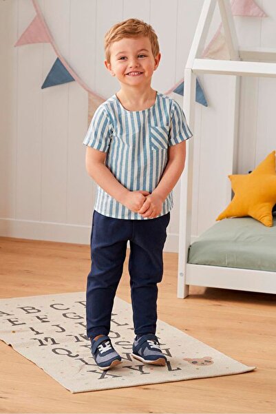 Tchibo قميص مخطط بأكمام قصيرة للأولاد الصغار، أزرق وأبيض