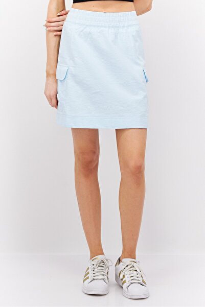 Adidas Originals تنورة رياضية نسائية مناسبة للخارج، باللون الأزرق الفاتح
