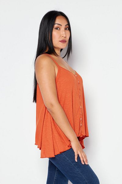 Jessica Simpson Women V Neck Sleeveless Solid Top, Orange