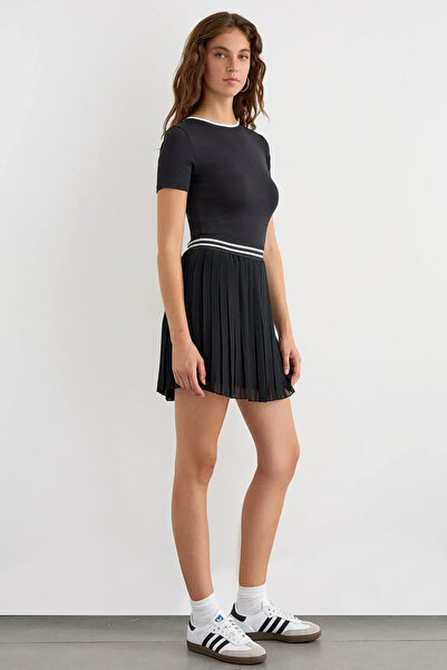 Hiccup Açık Arkalı Basic Jarse T-Shirt