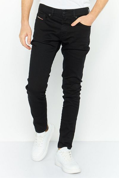 Diesel Men Carrot Fit Wash Stretchable Denim, Black